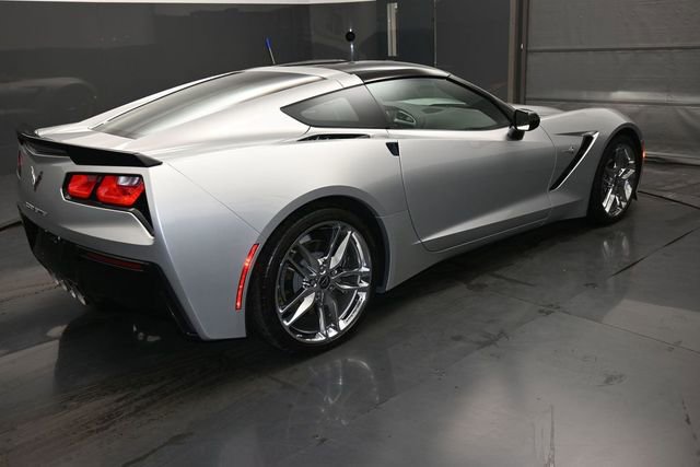 Used 2018 Chevrolet Corvette Stingray Coupe w/ 3LT Preferred Equipment Group RWD image 29