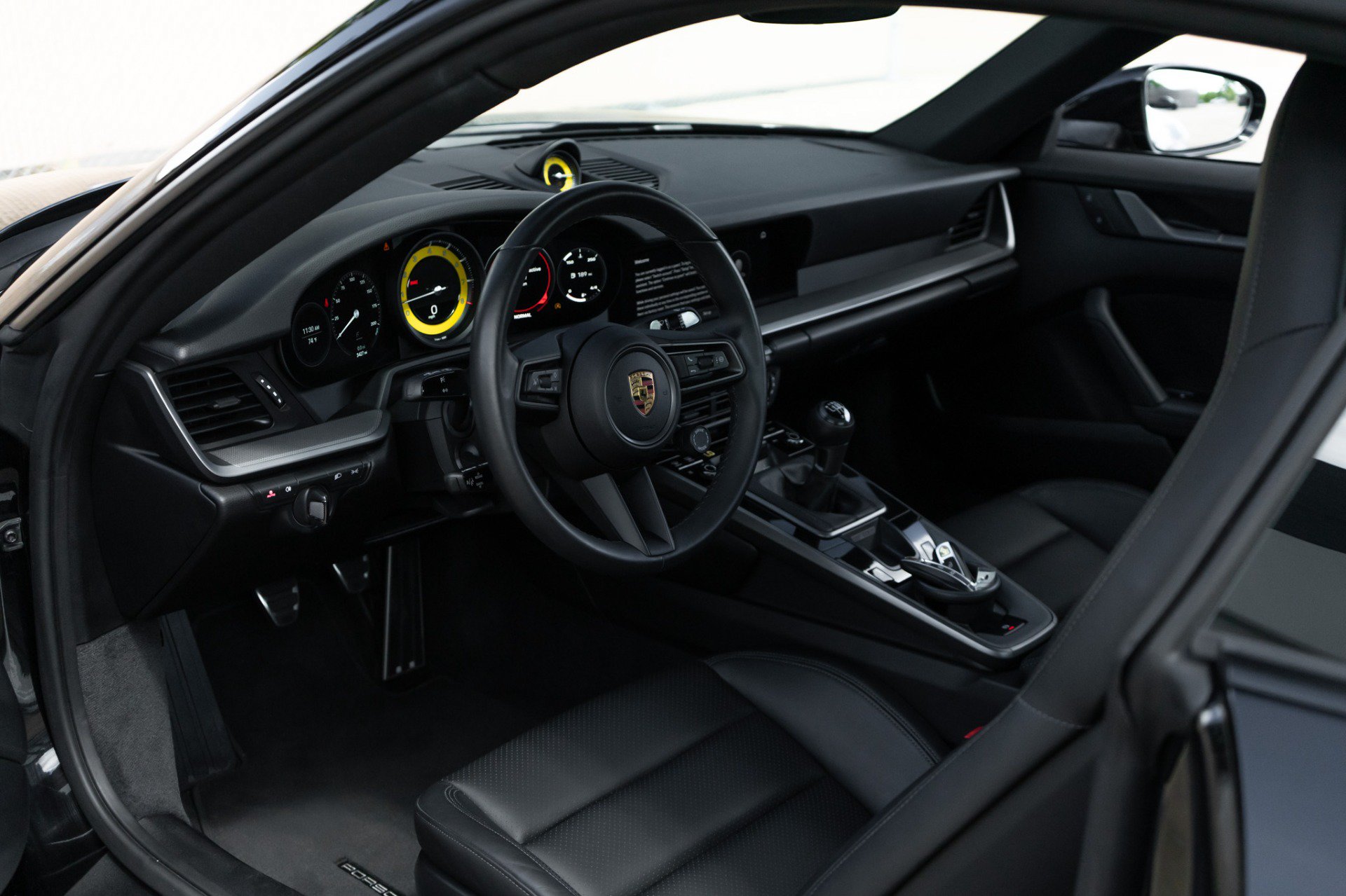 Used 2023 Porsche 911 Carrera S RWD image 5
