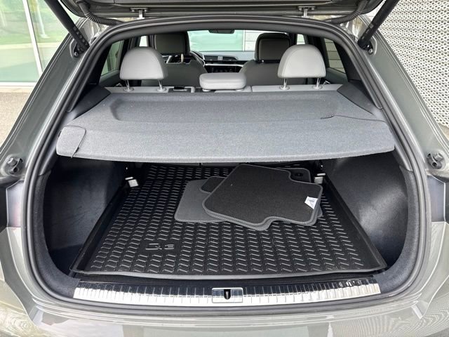Certified 2025 Audi Q3 2.0T Premium w/ Convenience Package image 18