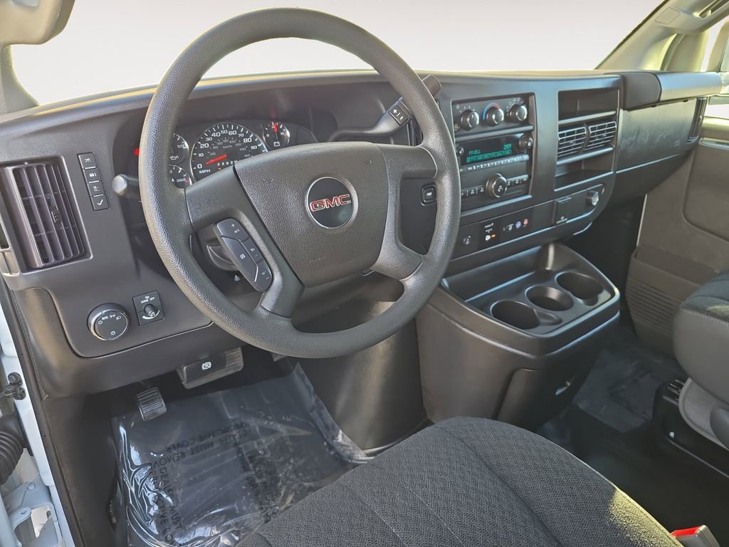 Used 2024 GMC Savana 2500 w/ Driver Convenience Package image 10