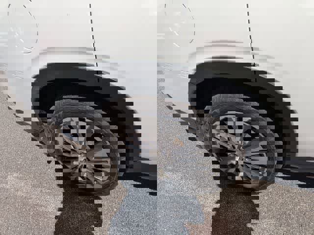 Used 2022 Subaru Ascent Limited image 10