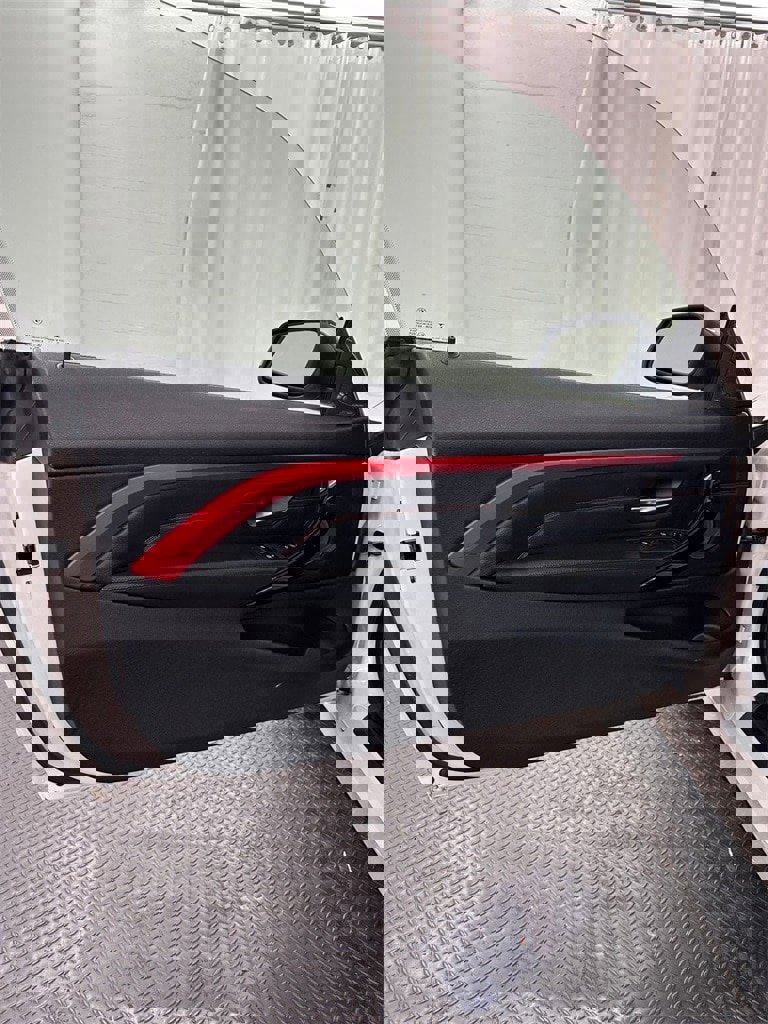 Used 2014 BMW 435i Convertible image 8