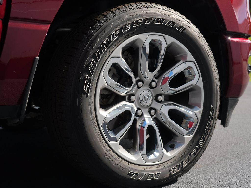 Used 2023 RAM 1500 Laramie AWD/4WD image 32
