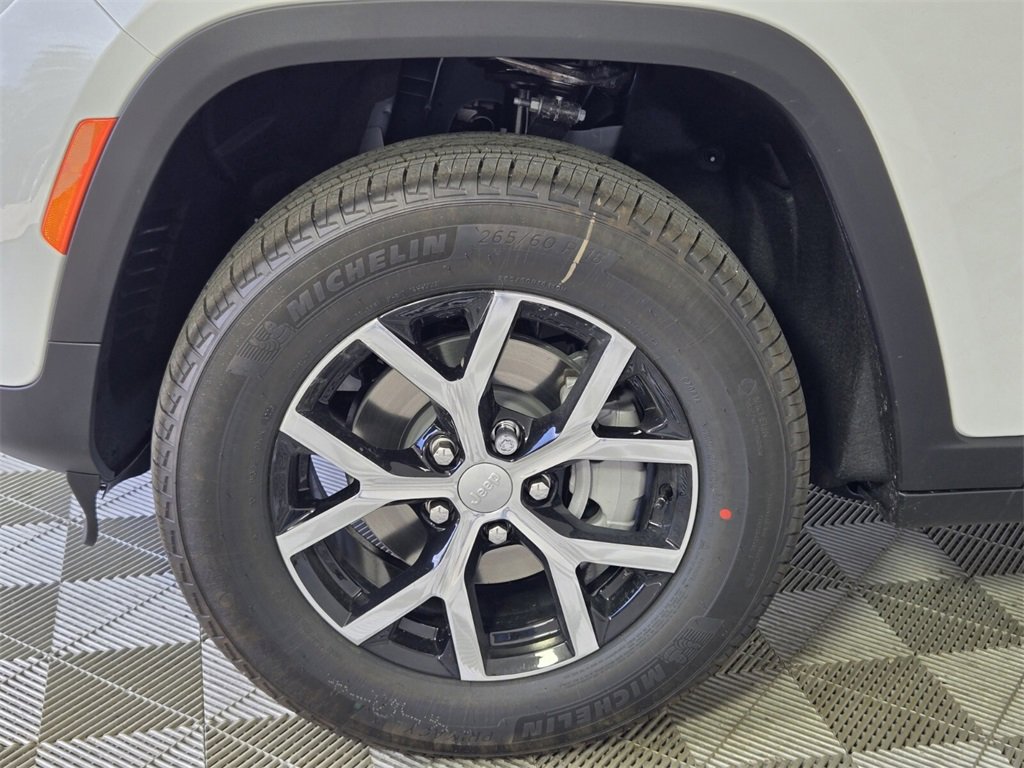 New 2025 Jeep Grand Cherokee Limited image 5