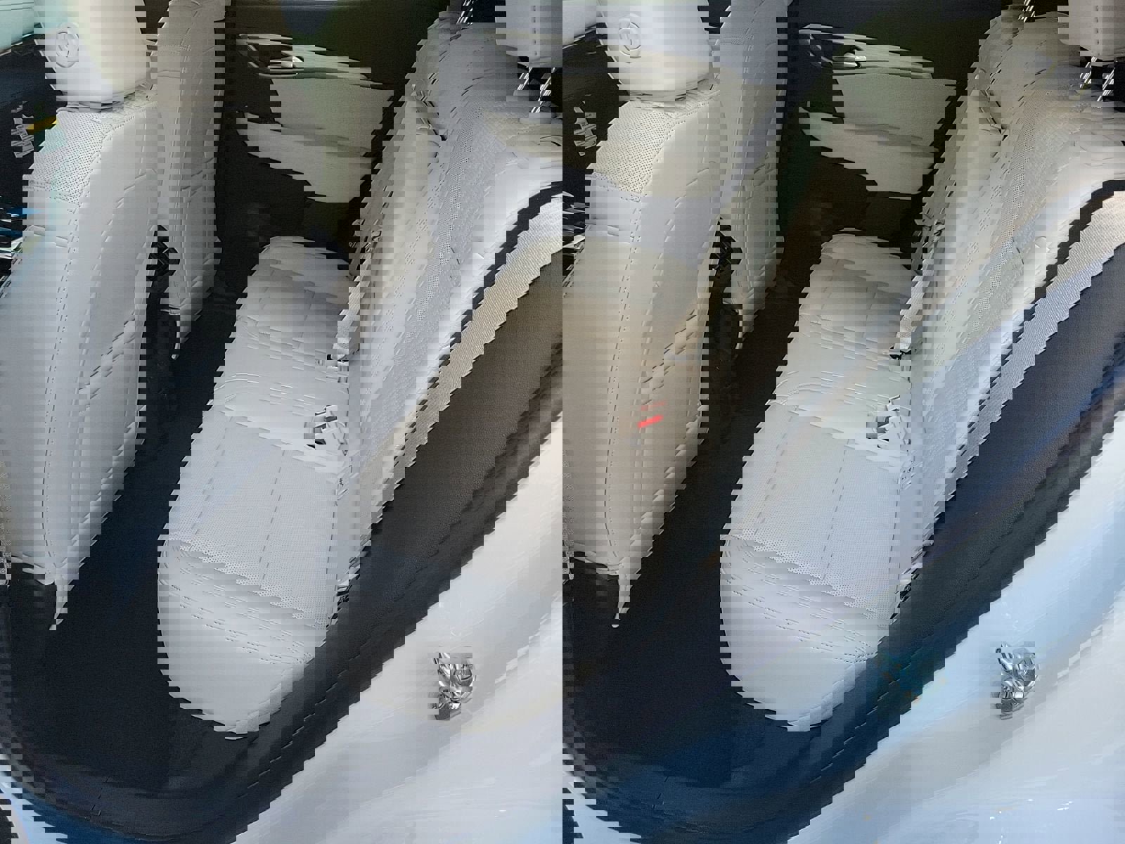 New 2026 Buick Envision Avenir image 10