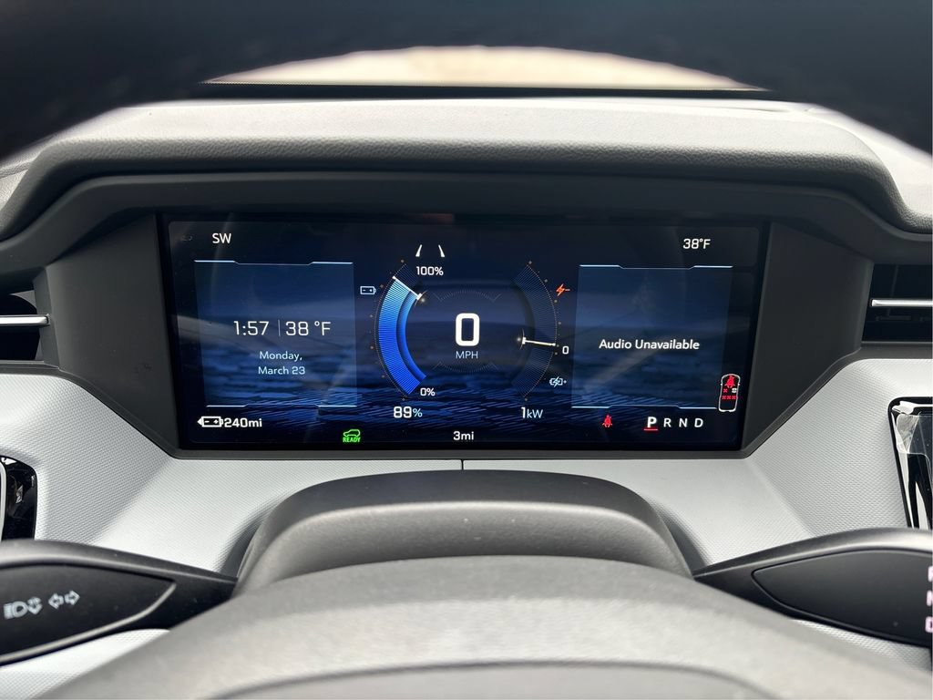 New 2027 Chevrolet Bolt RS FWD image 17