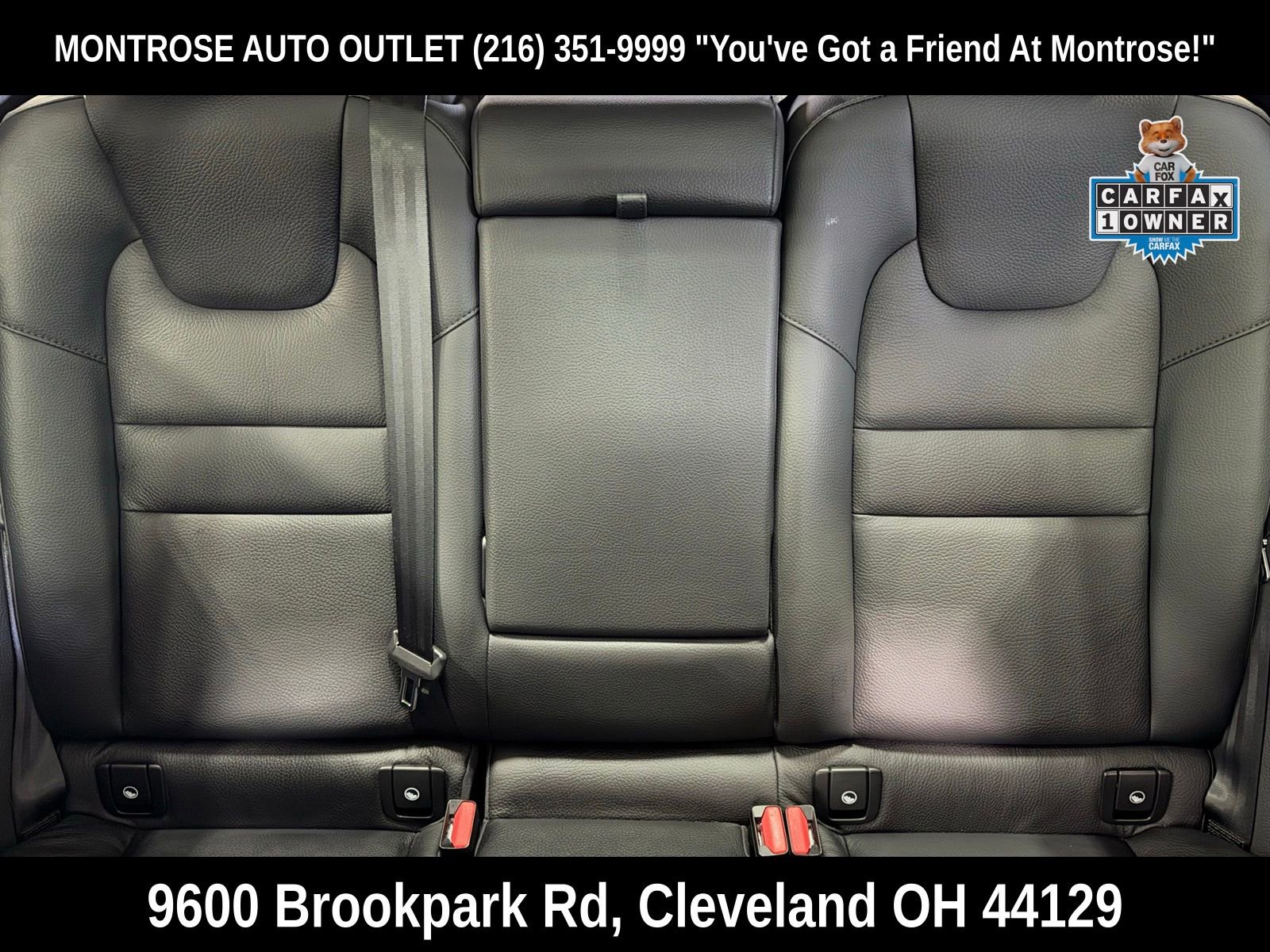 Used 2024 Volvo V60 B5 Cross Country Plus image 32