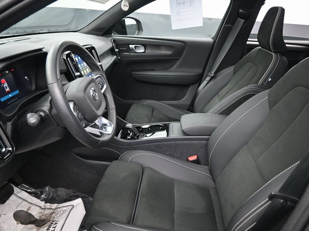Used 2023 Volvo XC40 Recharge Ultimate w/ Protection Package Premier AWD/4WD image 30