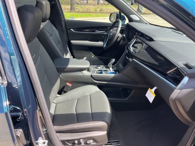 New 2025 Cadillac XT6 Premium Luxury w/ LPO, Floor Liner Package image 36