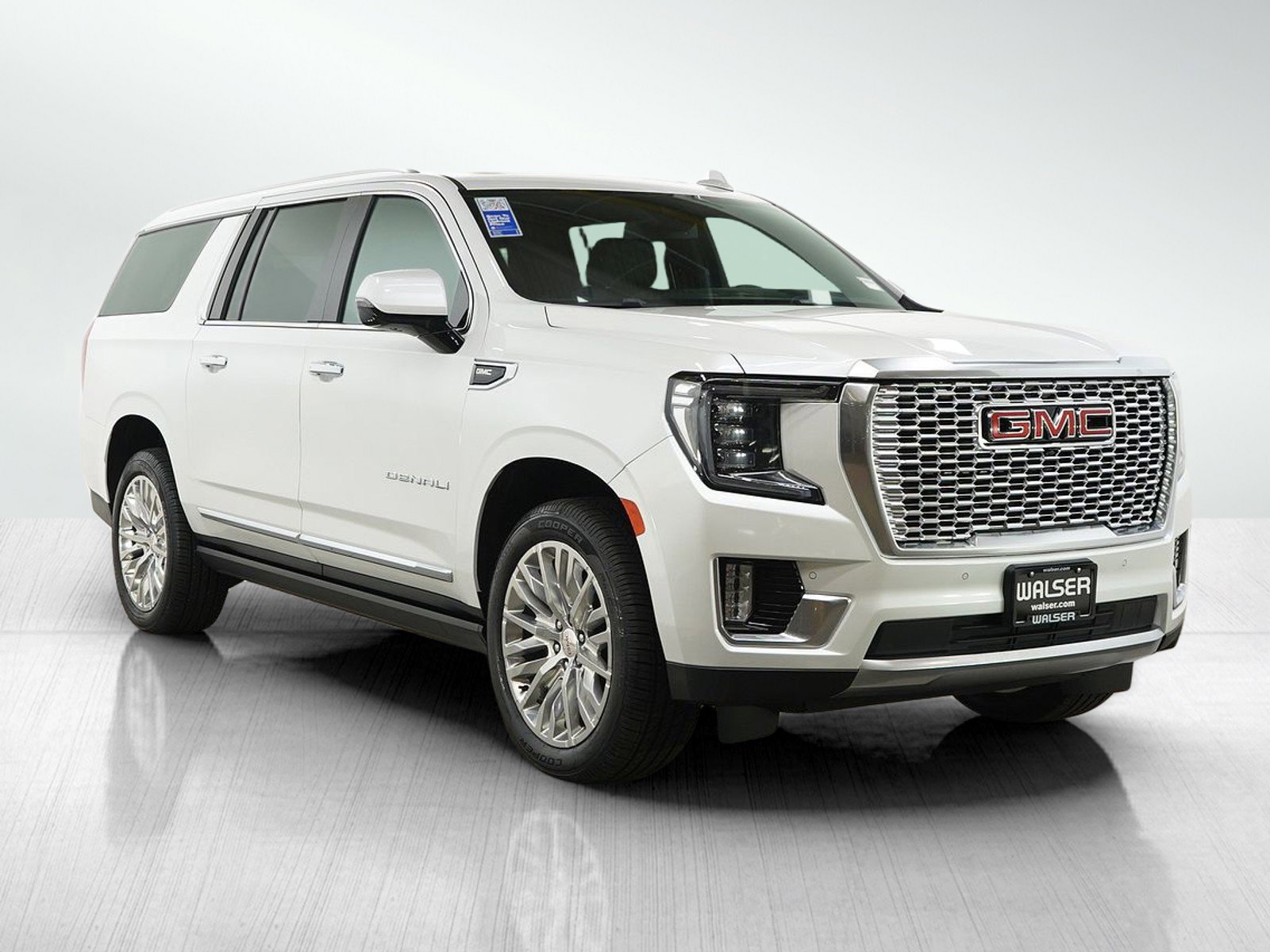 Used 2024 GMC Yukon XL Denali w/ LPO, Floor Liner Package AWD/4WD image 7
