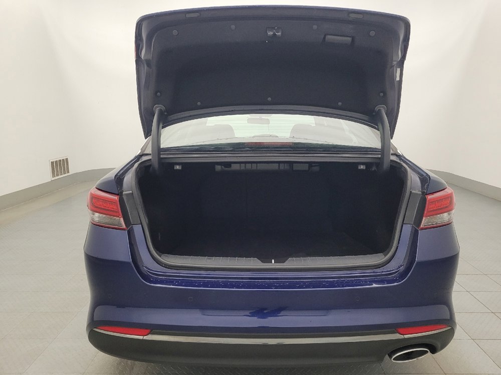 Used 2018 Kia Optima S image 29