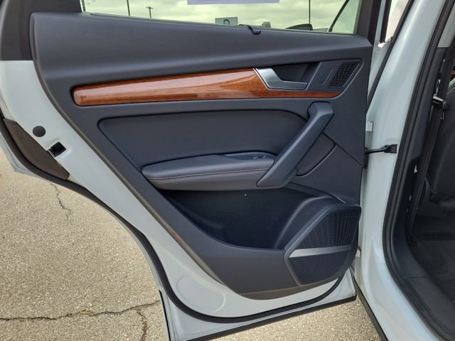 Used 2022 Audi Q5 2.0T Prestige w/ Prestige Package image 13
