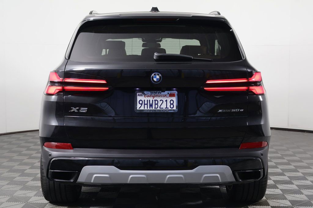 Certified 2024 BMW X5 xDrive50e w/ Premium Package AWD/4WD image 5