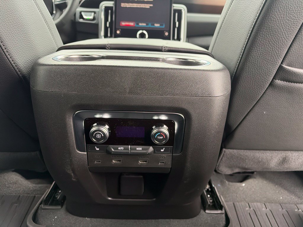 New 2027 GMC Yukon XL Denali w/ Denali Reserve Package AWD/4WD image 26