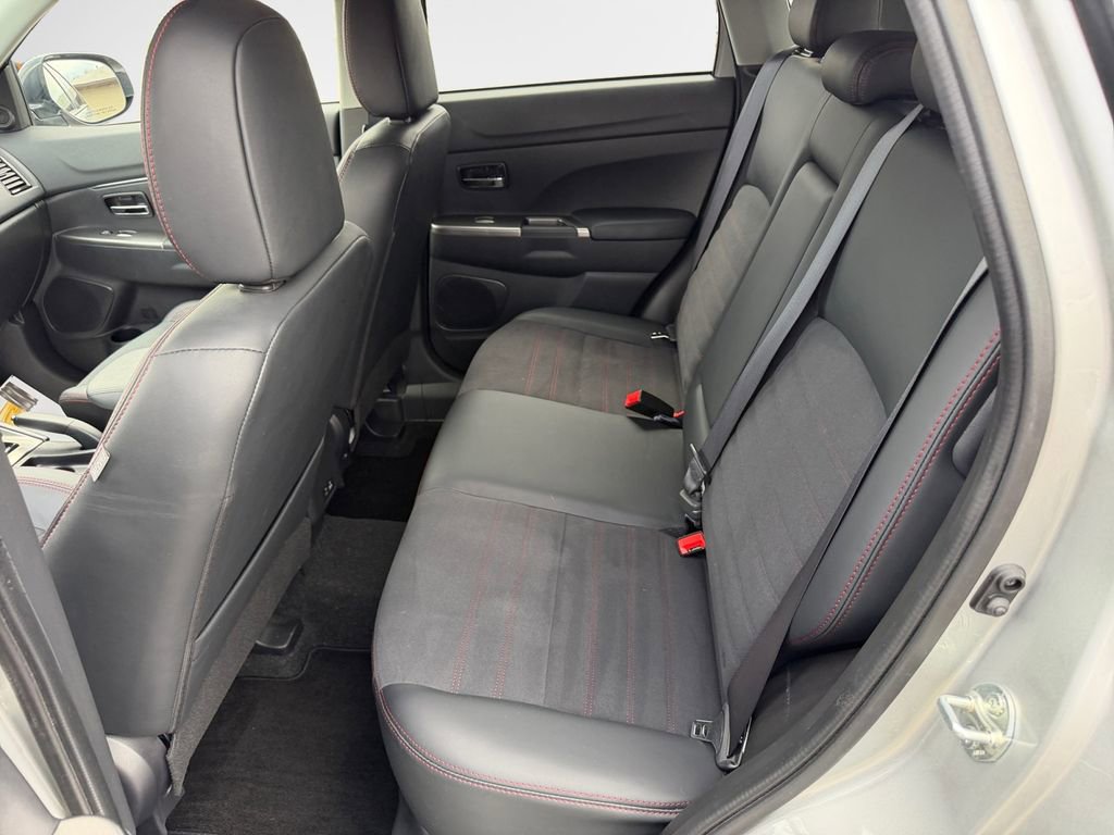 Used 2024 Mitsubishi Outlander Sport SE image 24