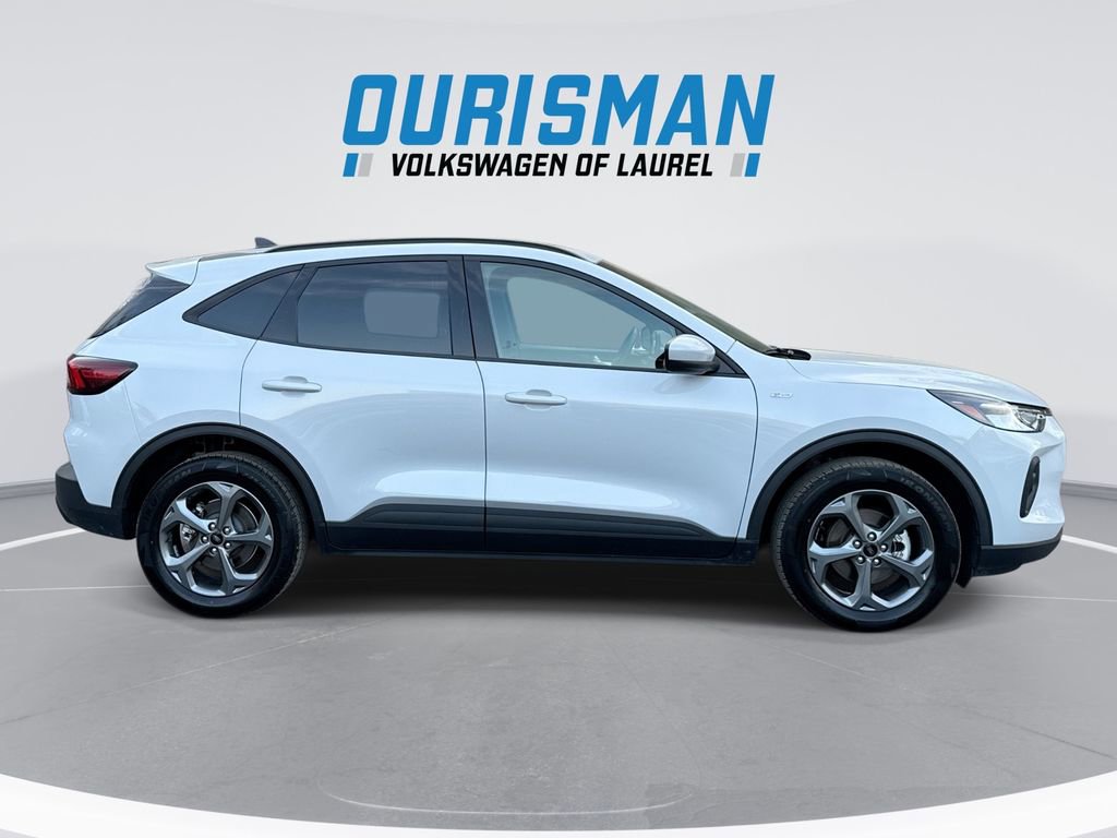Used 2025 Ford Escape ST-Line Select image 9