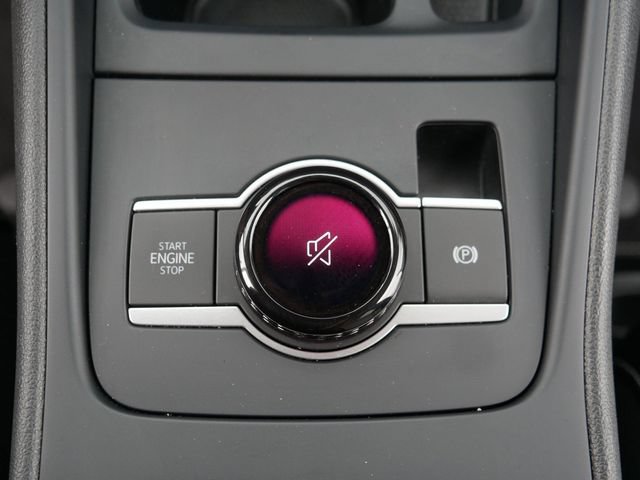 Certified 2025 Volkswagen Tiguan SE AWD/4WD image 31
