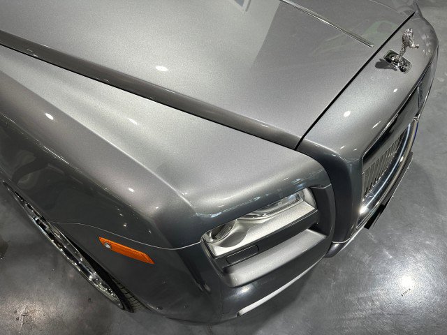 Used 2010 Rolls-Royce Ghost RWD image 12