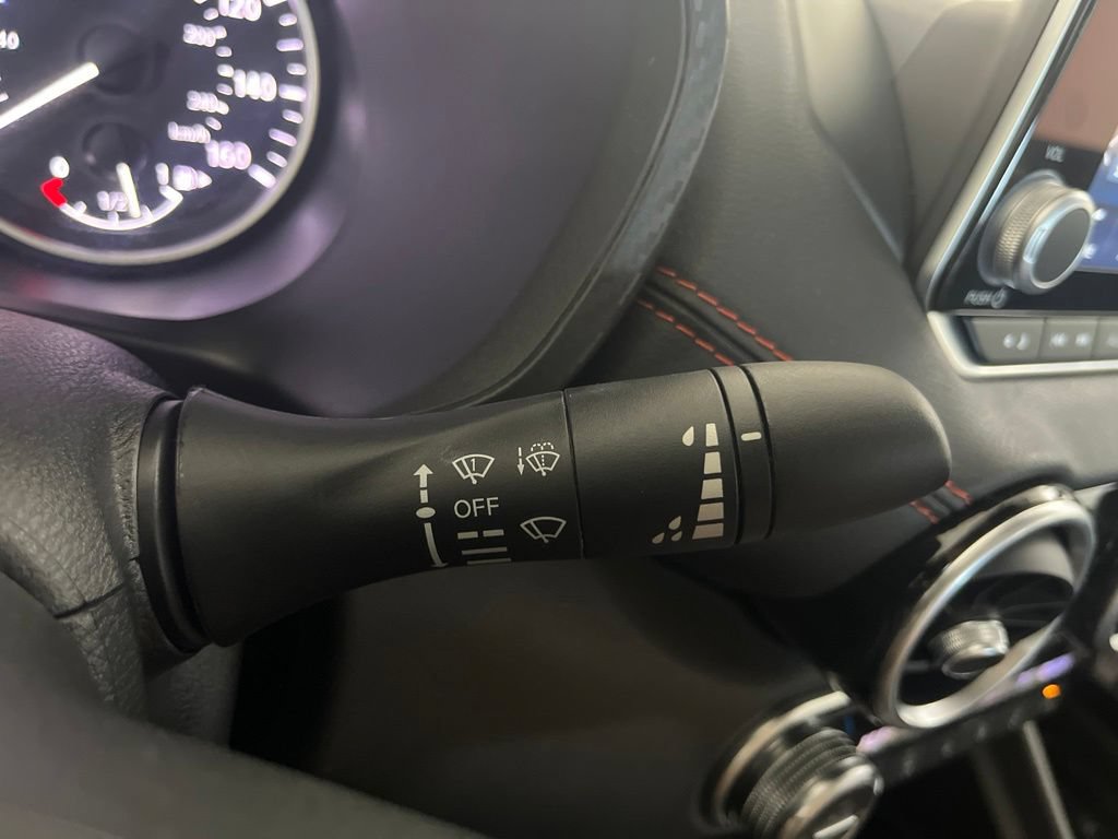 Used 2025 Nissan Sentra SR FWD image 61