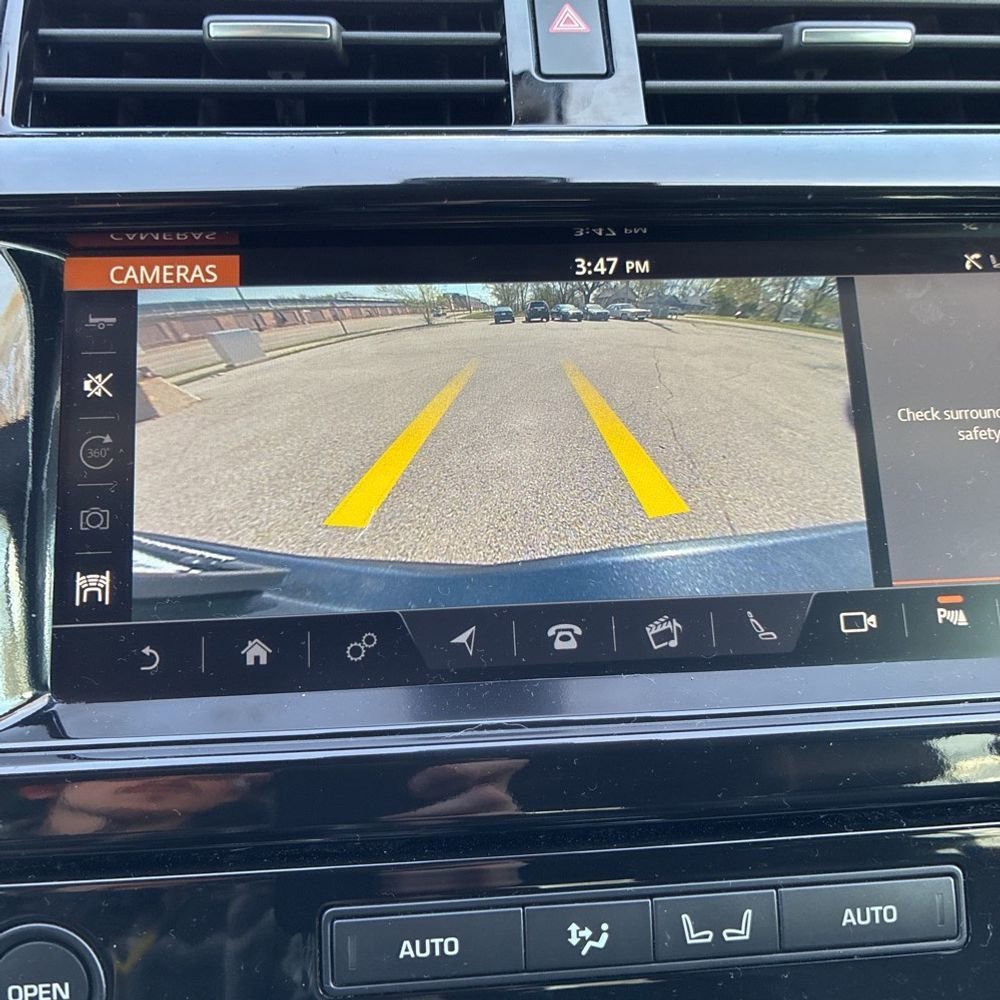 Used 2018 Land Rover Discovery HSE AWD/4WD image 8
