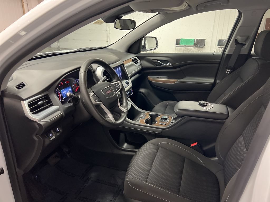 Certified 2023 GMC Acadia SLE w/ Driver Convenience Package AWD/4WD image 10