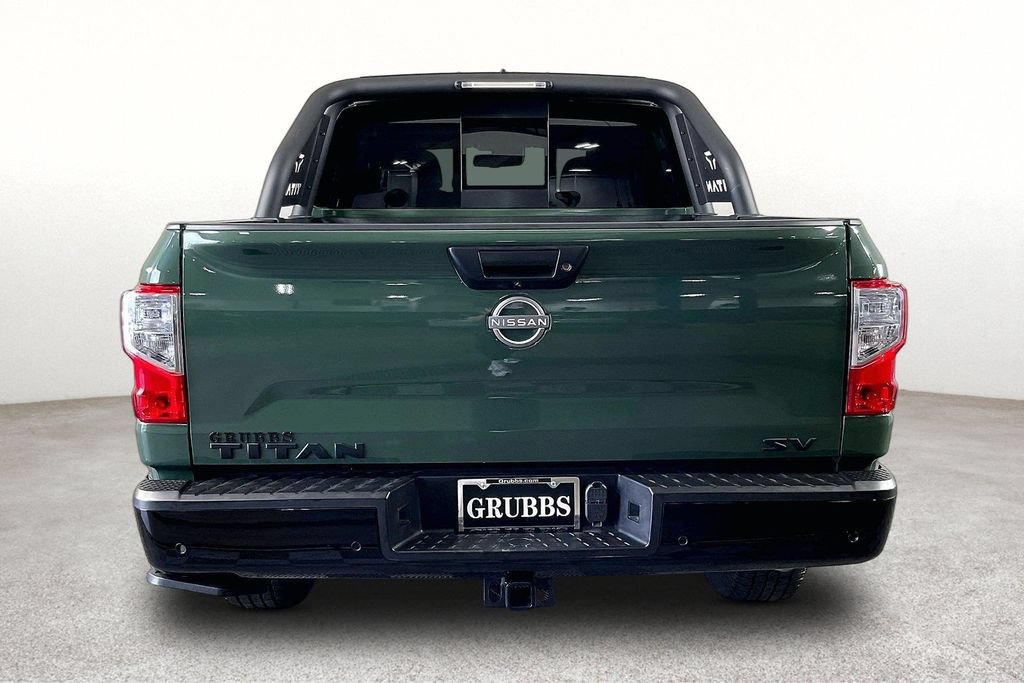 Used 2024 Nissan Titan SV w/ SV Bronze Edition Package RWD image 5