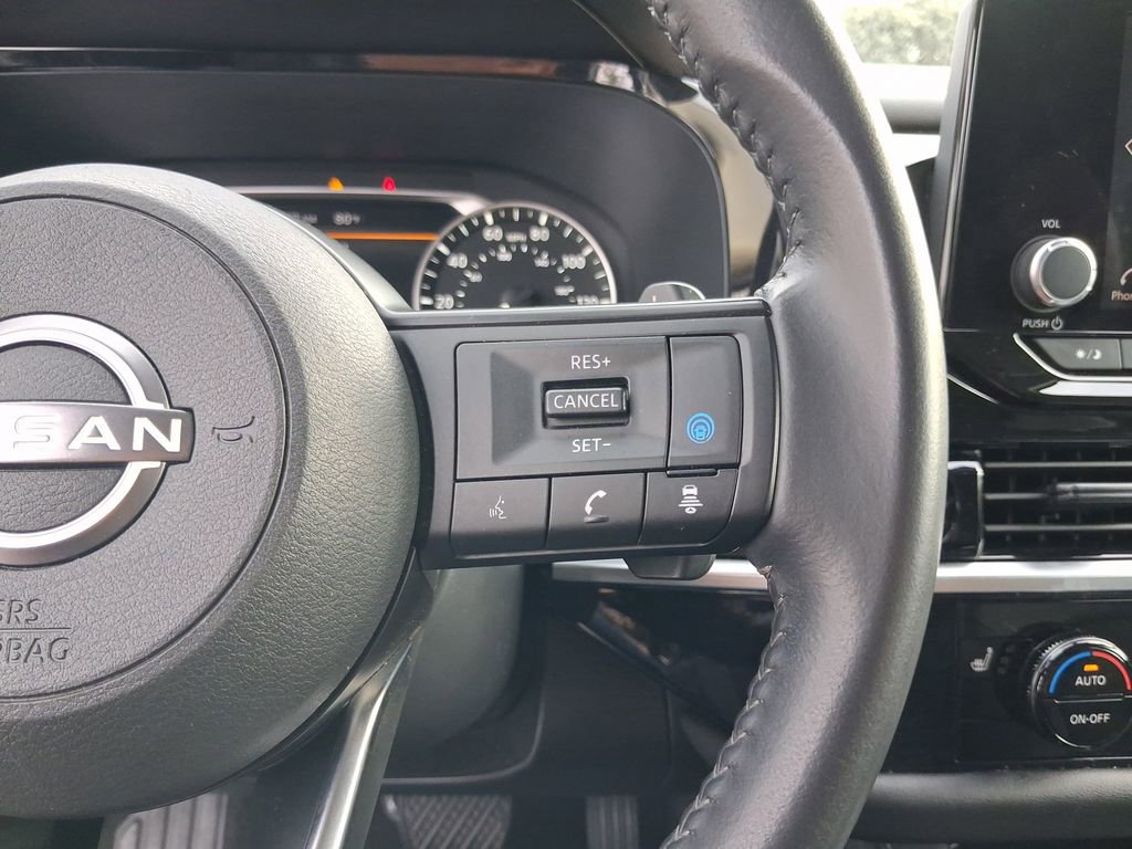 Certified 2024 Nissan Pathfinder SV FWD image 20