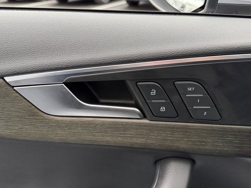 Used 2019 Audi A4 2.0T Premium image 29