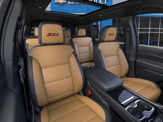 New 2027 Chevrolet Traverse Z71 w/ LPO, Floor Liner Package AWD/4WD image 16