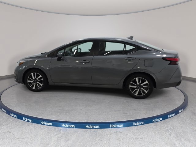 Used 2025 Nissan Versa SV FWD image 9