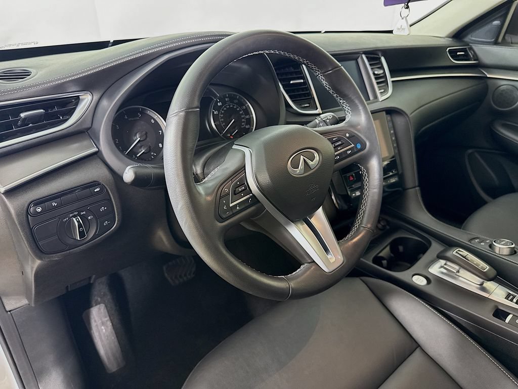 Certified 2024 INFINITI QX50 Pure FWD image 12