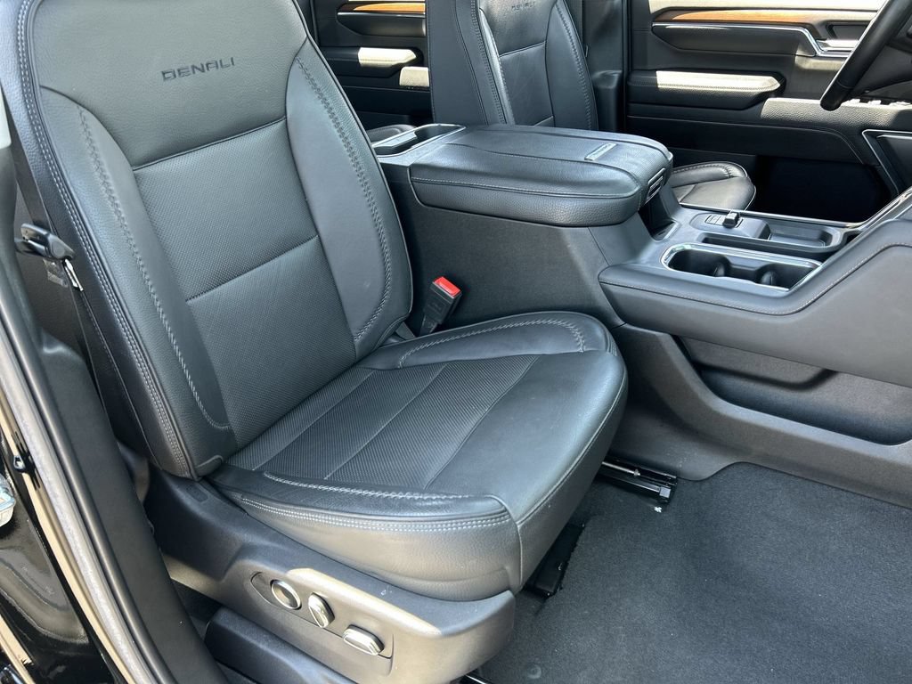 Used 2024 GMC Sierra 2500 Denali w/ Technology Package AWD/4WD image 27
