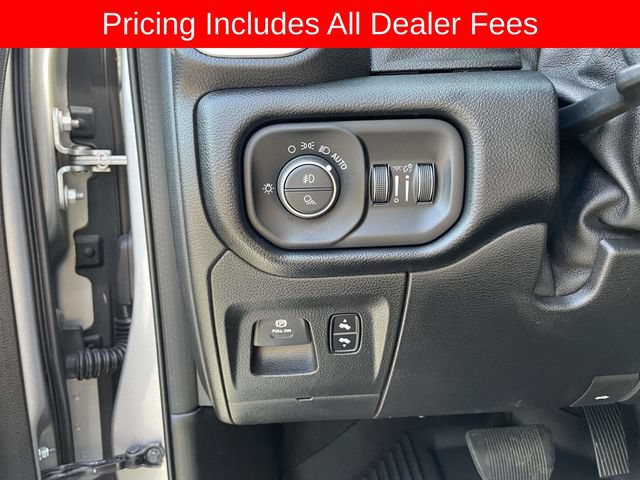 Used 2019 RAM 1500 Laramie AWD/4WD image 23