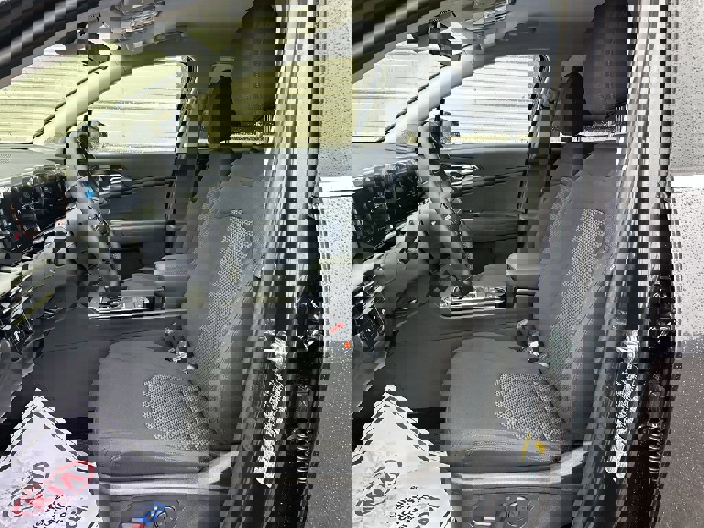 New 2026 Kia Sportage LX w/ LX Convenience Package image 11