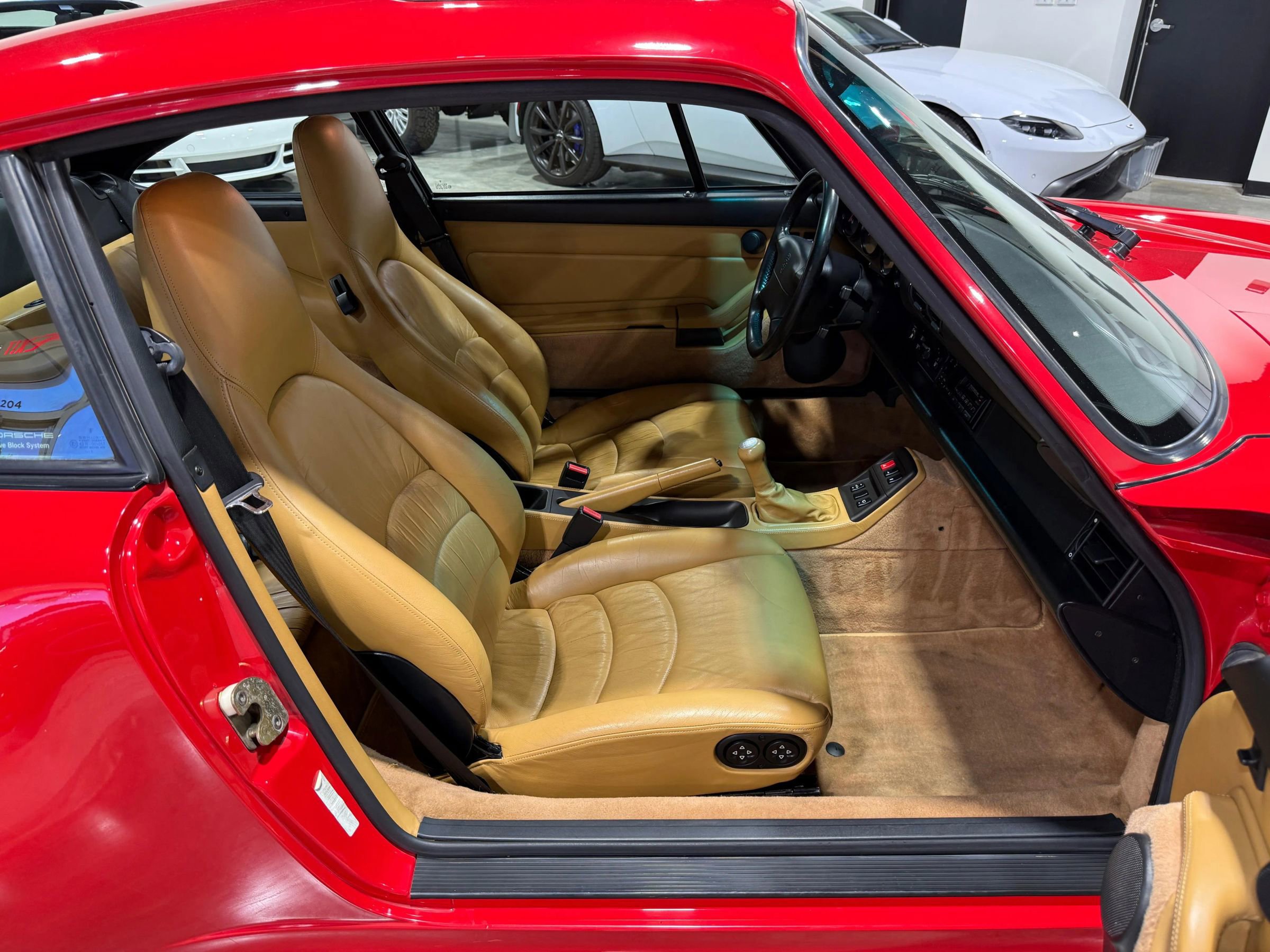 Used 1996 Porsche 911 Turbo RWD image 55
