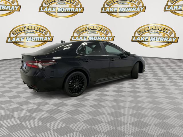 Used 2023 Toyota Camry SE FWD image 3