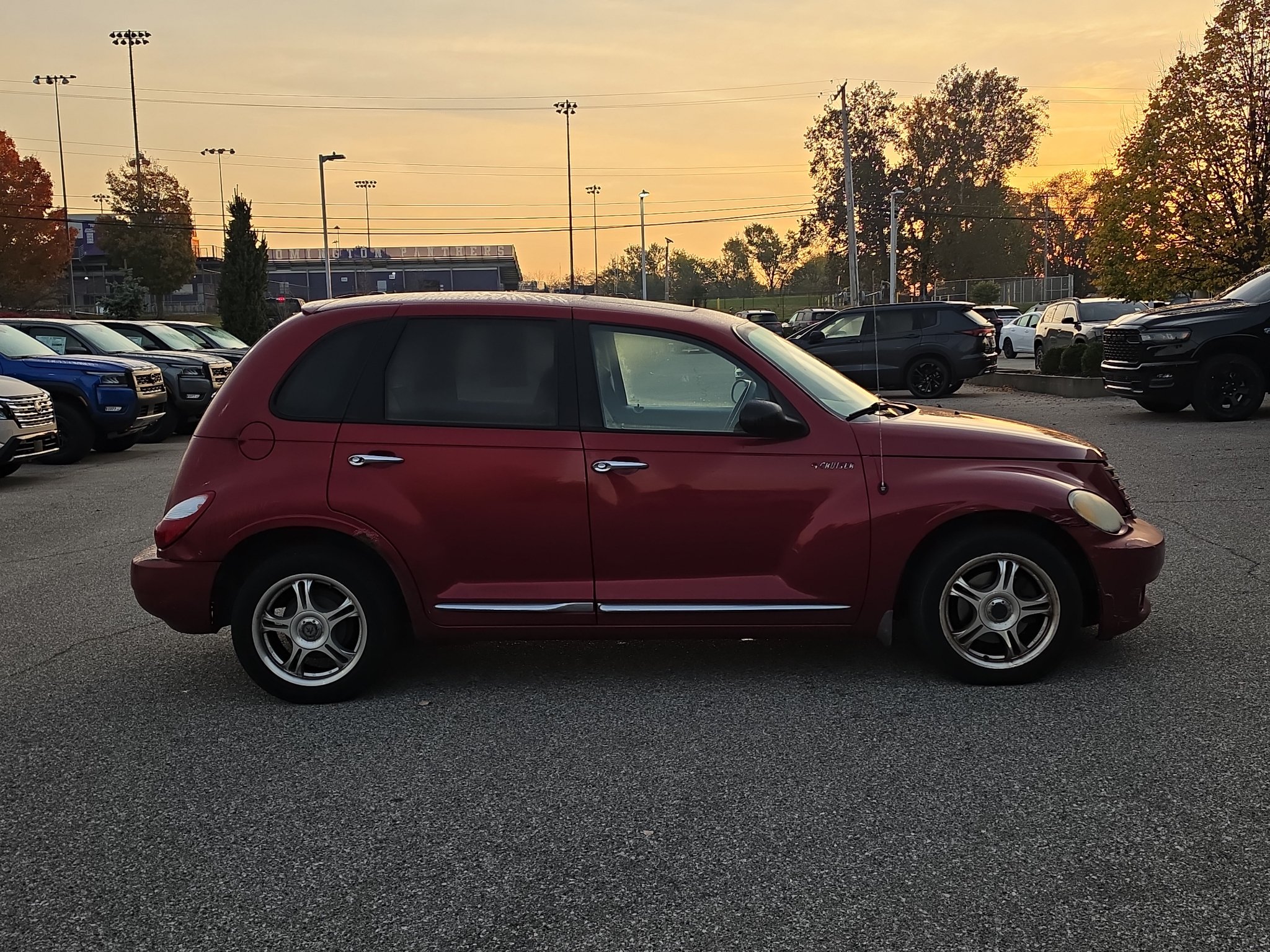 Used 2006 Chrysler PT Cruiser Limited FWD image 8