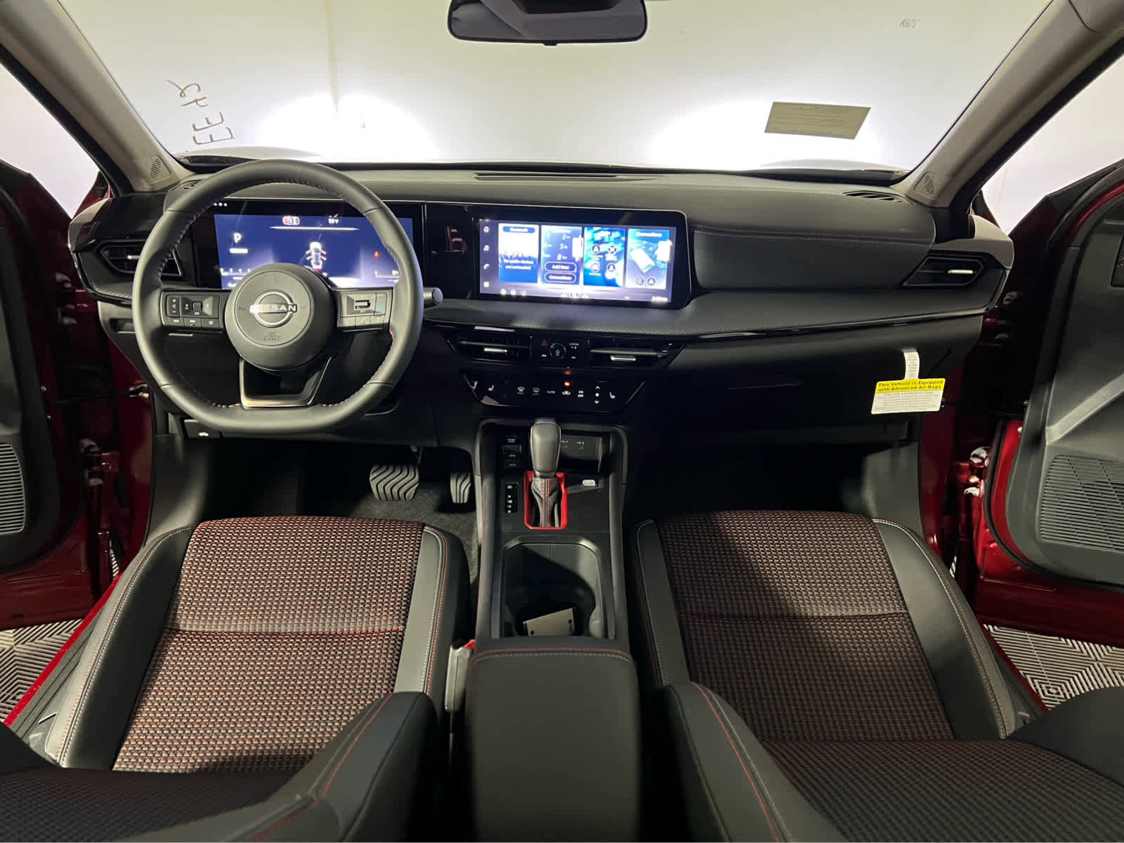 New 2026 Nissan Kicks SR w/ Cold Weather Package image 7