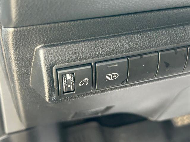 Certified 2025 Toyota Corolla LE FWD image 23