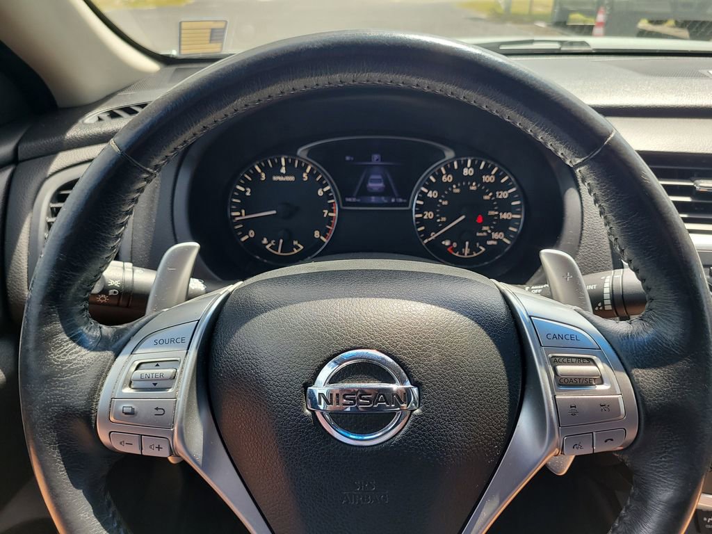 Used 2016 Nissan Altima 3.5 SL w/ 3.5 Technology Package FWD image 26