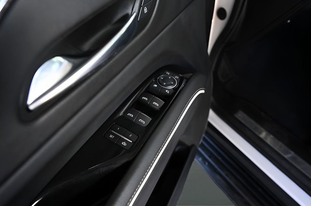 Used 2021 Cadillac Escalade Sport image 13