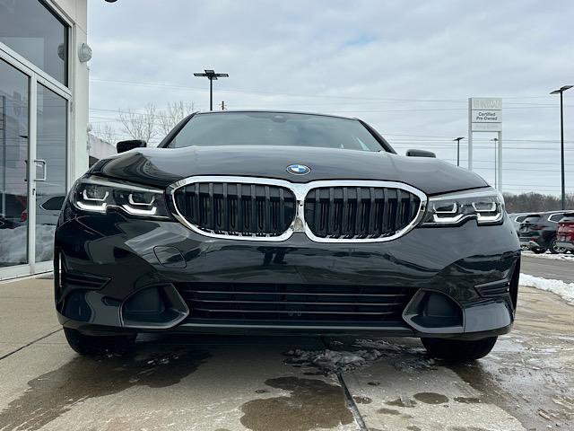 Certified 2021 BMW 330i xDrive Sedan w/ Convenience Package image 2