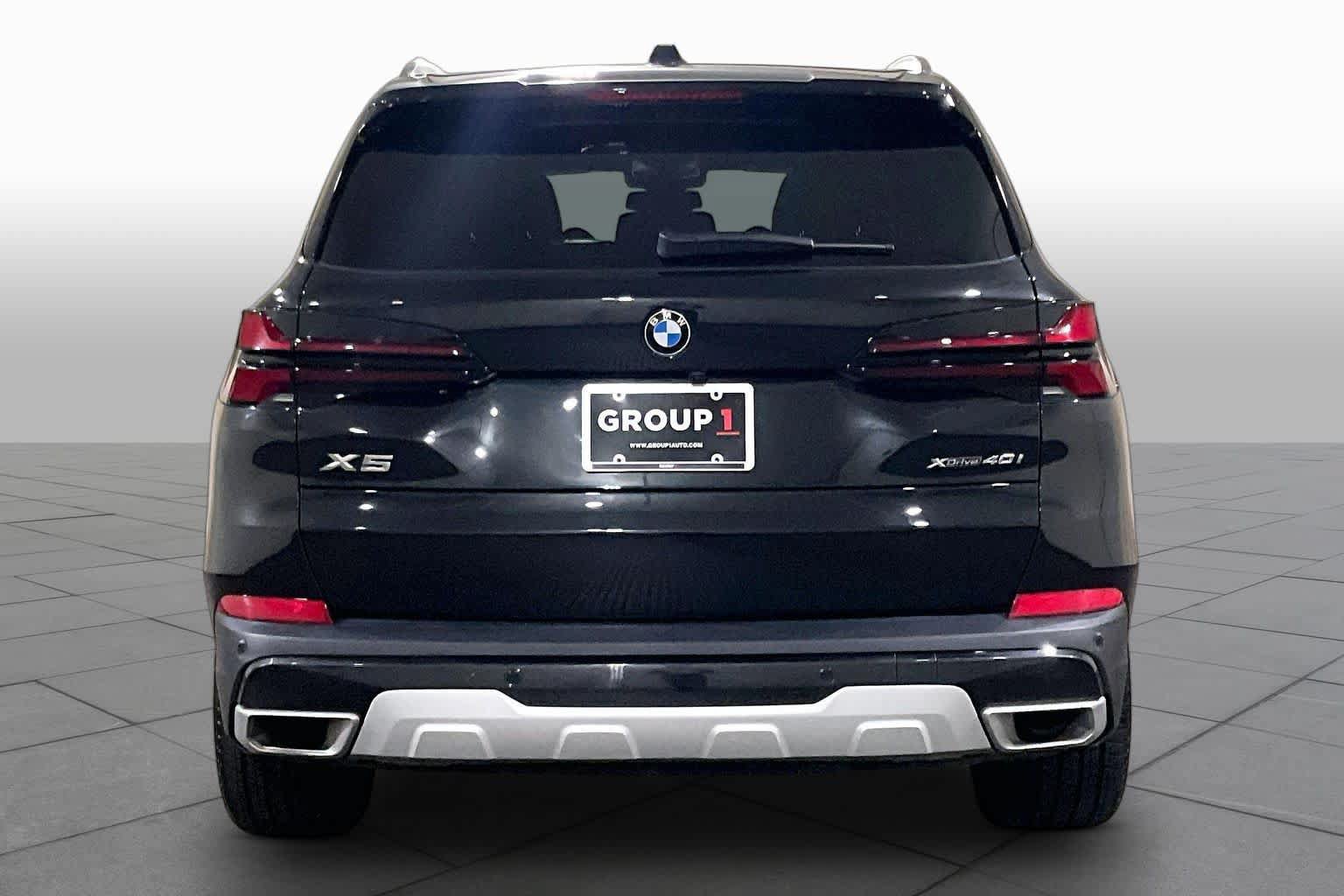 Used 2024 BMW X5 xDrive40i AWD/4WD image 4