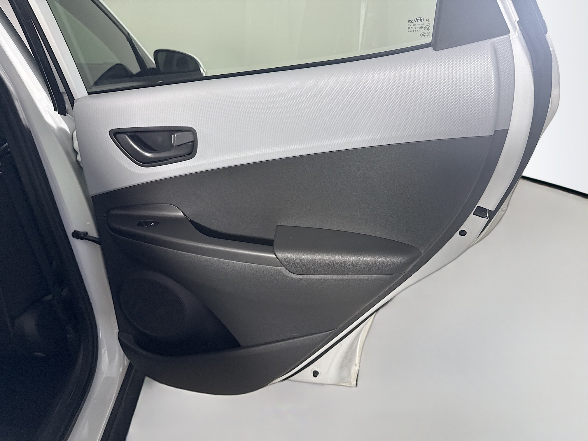 Used 2020 Hyundai Kona SEL FWD image 28
