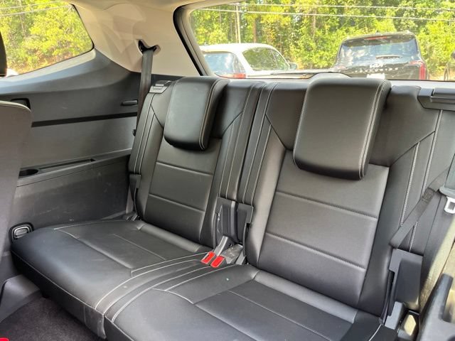 Used 2023 Volkswagen Atlas SE w/ Panoramic Sunroof Package FWD image 16