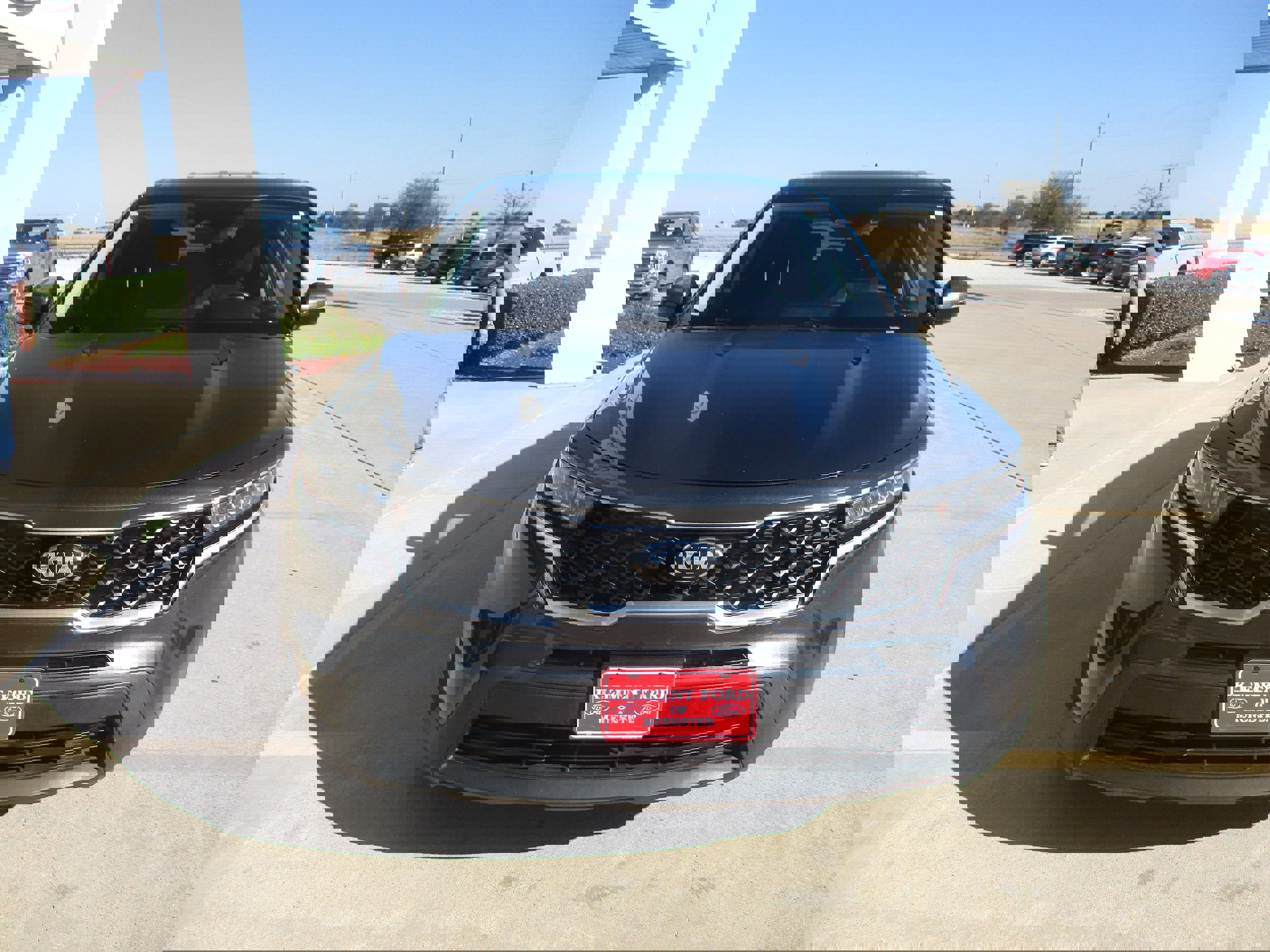 Used 2021 Kia Sorento LX image 10