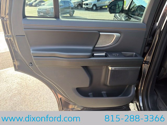 Used 2025 Ford Expedition Tremor AWD/4WD image 27