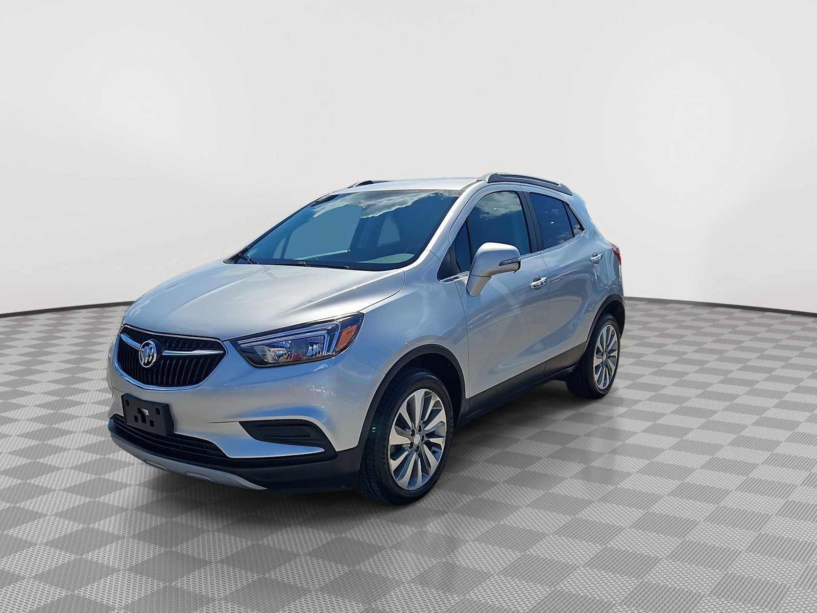 Certified 2018 Buick Encore Preferred FWD image 4