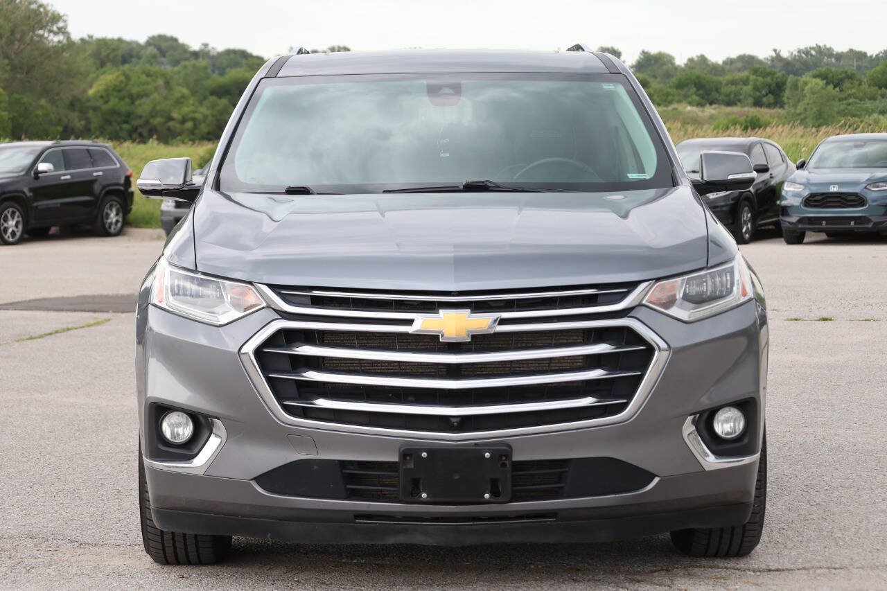 Used 2020 Chevrolet Traverse High Country FWD image 2