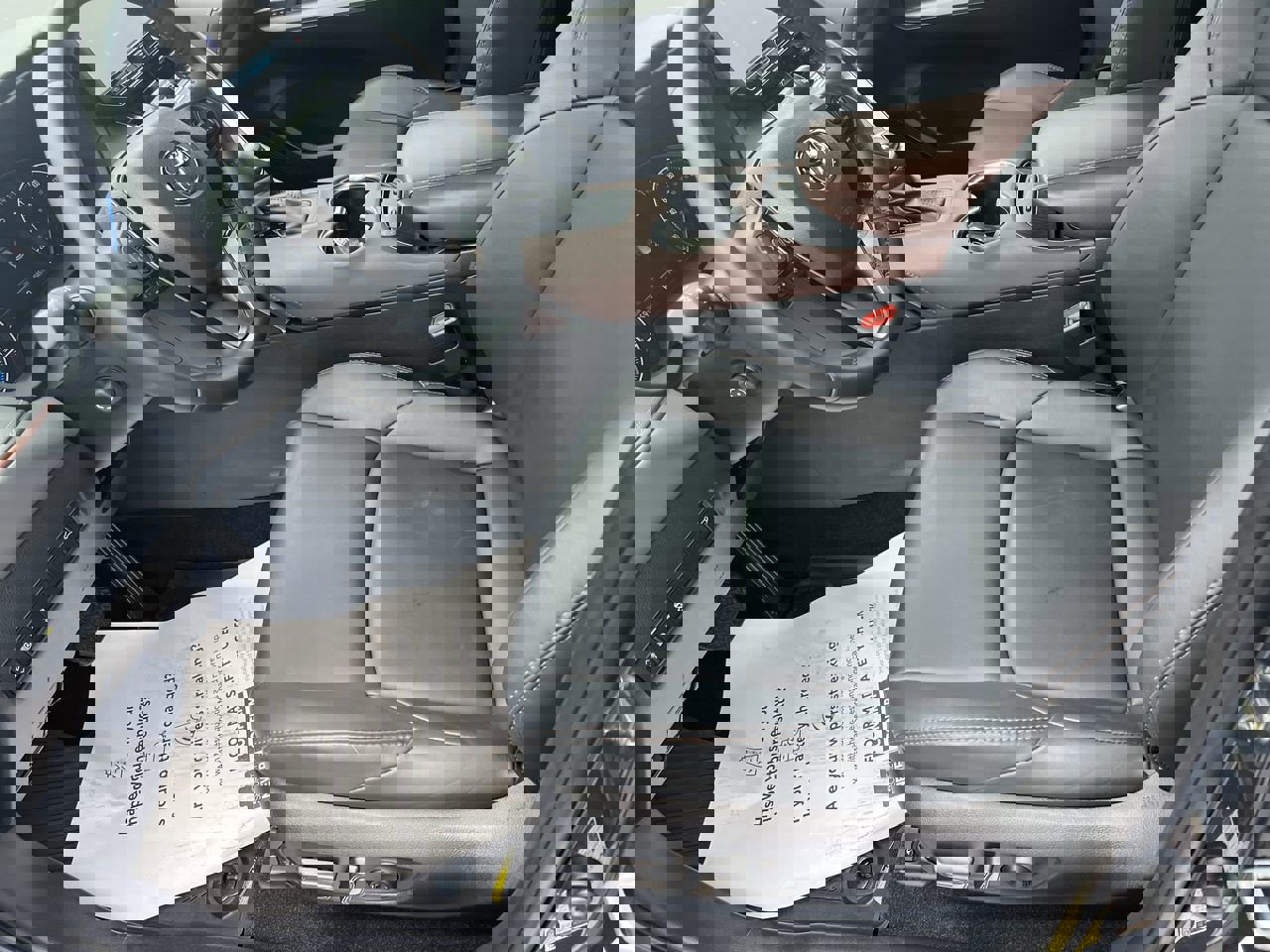 Used 2024 Toyota Venza XLE AWD/4WD image 16